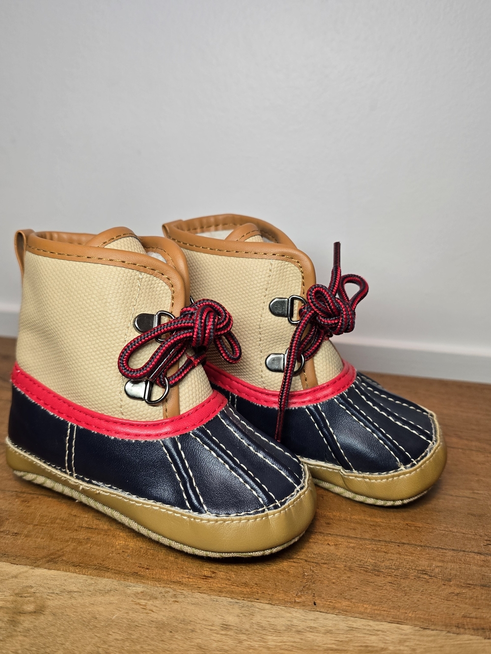 Gap Kids Waterproof Lace-Up Duck Boots in Navy, Tan & Red Infant 6-12M